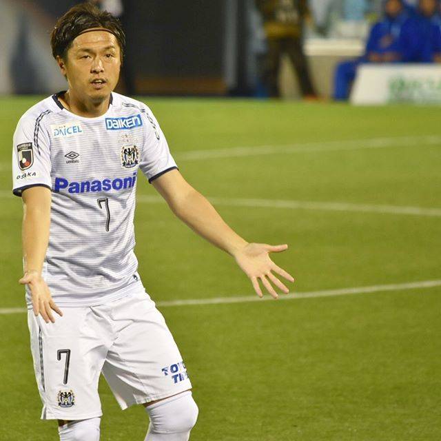 hiro on Instagram: “久々の大先生?✨☆☆☆#gambaosaka #ガンバ大阪 #20190615 #対ジュビロ磐田 #遠藤保仁 #大先生 #7 #ガンバ写真部 #jleague #jリーグ” (80914)