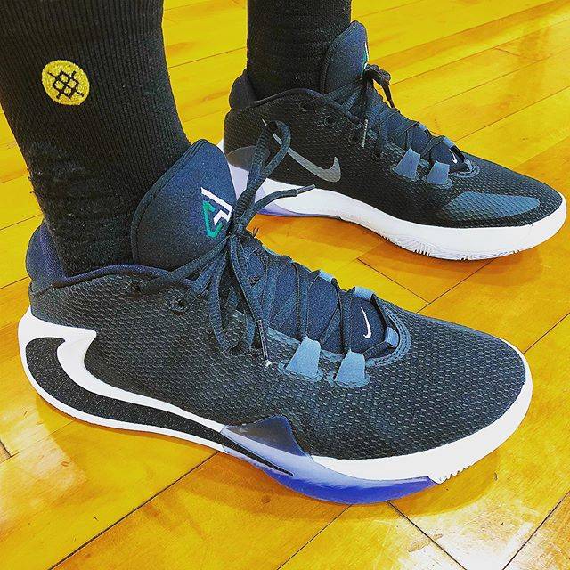 Hiroyuki Sasaki on Instagram: “ヤニス‼️ #greekfreak #zoomfreak1 #ズームフリーク1 #giannis #giannisantetokounmpo #antetokounmpo #greek #nikebasketball @giannis_an34 #今日の一足…” (81432)