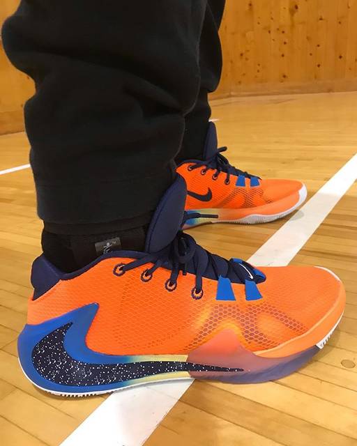 いち on Instagram: “.リハビリシューティング⛹️‍♂️後1週間くらいで対人もできるようになりそう?asoのサポーターもなかなか良さげです。.#nike #freak1 #antetokounmpo #basketball #nba #shoes#バスケ #バッシュ” (81433)