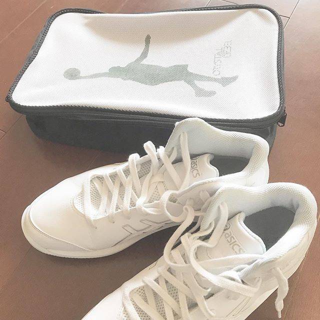 みっのん on Instagram: “*** * バッシュを新調したら、今までのバッシュケースに入らなくなってしまったので、義弟夫婦に入学祝いでバッシュケースを買ってもらいました♡ * 高校ではバスケせーへん！バイトする！ってずっと言うてた息子… * どうやらいざ高校生になったらバイトする勇気がなかったみたい 笑…” (82291)