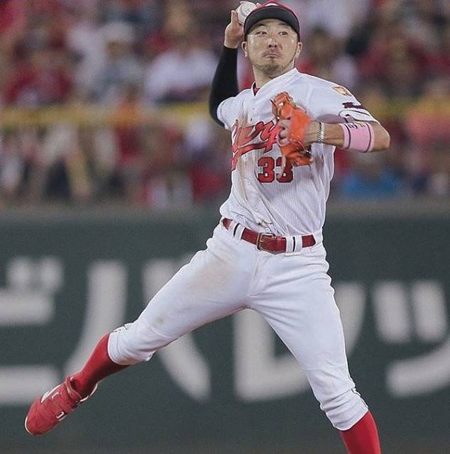 Fuka_Carp on Instagram: “まけほー  T4-1C ・ 連勝ストップ? エラーからの失点がほんまにもったいない あと今日の球審ちょっとおかしくない？あの人のストライクゾーンがわからん。あの球審の判定にもすこし苦しめられたよね。松山もかなり怒ってたよね？ ・ ・…” (83152)