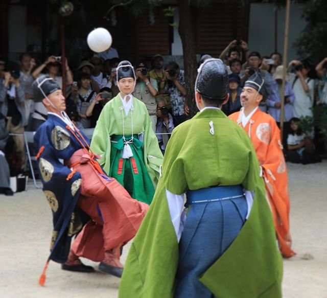 @walk_style017 on Instagram: “七夕の日の白峯神宮。 蹴鞠、小町おどり、舞楽の奉納などのイベントがありました? #蹴鞠  #白峯神宮  #精大明神例祭  #京都散歩  #京都歩き  #京都写真部  #京都カメラ部  #そうだ京都はいまだ  #ファインダー越しの私の世界  #誰かに見せたい風景…” (86685)