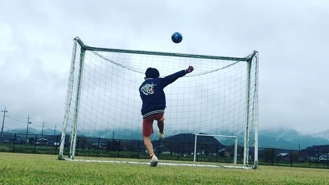 daichi.◍●⌄̈⃝ on Instagram: “. ☔だけど⚽️したくて ウズウズなダイチ? 一瞬しか出来なかったけど 蹴ってきました? 楽しそうでした?❤︎⸝‍* 土砂降りになってきたので 仕方なく帰りました? . . .  #小学2年生  #小2  #u8 #U8soccer #サッカー少年 #サッカー大好き…” (86872)