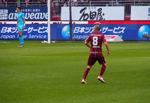@kenchin_futbol on Instagram: “#1日1イニエスタ#ヴィッセル神戸 #ヴィッセル #一致団結  #ノエビアスタジアム #Jリーグ #サッカー好きな人と繋がりたい #バルサ #Barca #イニエスタ #Iniesta #Iniesta8” (87487)