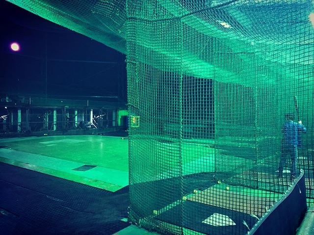 Teruki Hikino on Instagram: “1ヶ月ぶり？くらいのバッティングセンター。手軽に体動かせるし無心になれるのが好き。ちなみに時速80kmしかやりません！笑いつか決めるぜホームラン。” (88790)