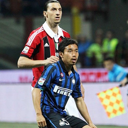 点の取れないFWは使えない on Instagram: “・ イブラヒモビッチ  サッカーやってたら誰もが知る怪物ですね笑  彼はただ強い、でかいだけじゃなく、 ずる賢いし上手いプレーヤーだと僕は思ってます。  ゴール前で自分の特徴を最大限に出せるような駆け引き、ポジショニングをしています。…” (90116)