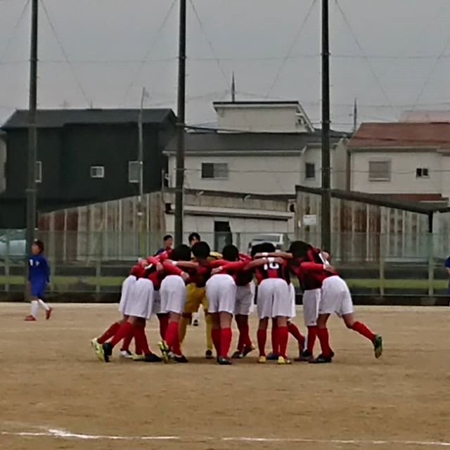 Tomoko  Matsui on Instagram: “中学生は新人戦3回戦。負けたら明日コート作りだけに行かなあかんから是非とも勝って欲しい。頑張って！#中学サッカー部 #中体連サッカー” (95206)