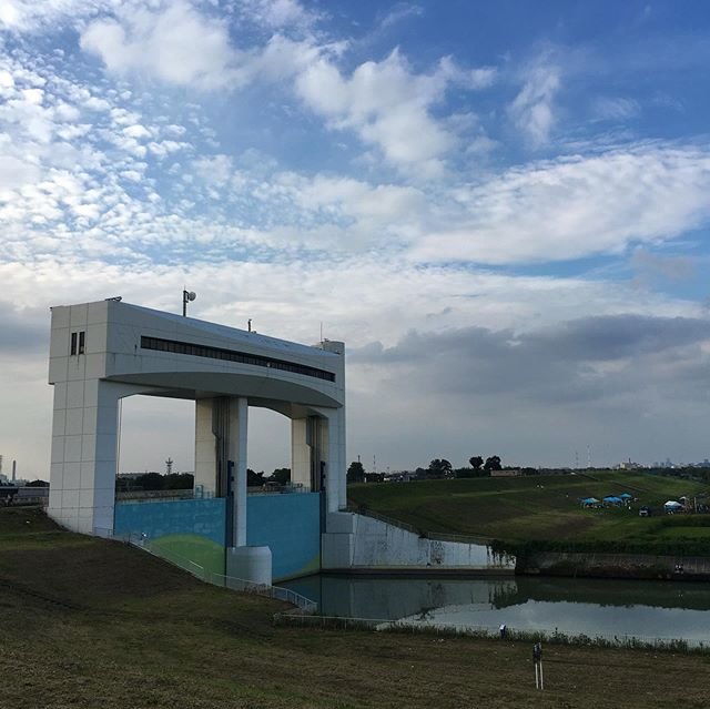 メモメモ on Instagram: “#朝霞水門 #水門 #荒川” (97419)