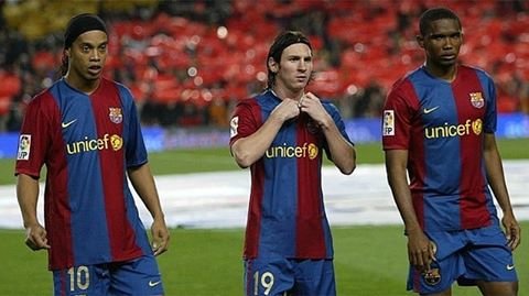 hero & hiro on Instagram: “#soccer #football #spain #ligaespañola #barcelona #argentina #messi #cameroon #etoo #brazil #ronaldinho  #スペイン #リーガエスパニョーラ #バルセロナ #3トップ…” (97755)