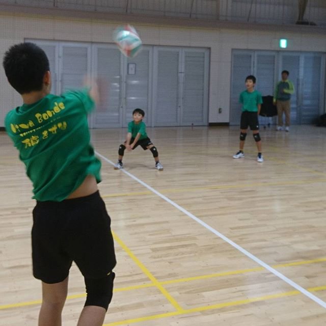 伊知子 on Instagram: “本日もVivaBonds? 息子達もバレーボール練習です?  #小学生バレー #小学生バレーボール #横須賀#yokosuka#神奈川#神奈川県 #小学生バレーボールチーム #小学生バレーボール? #小学生バレーボールチーム?…” (98480)