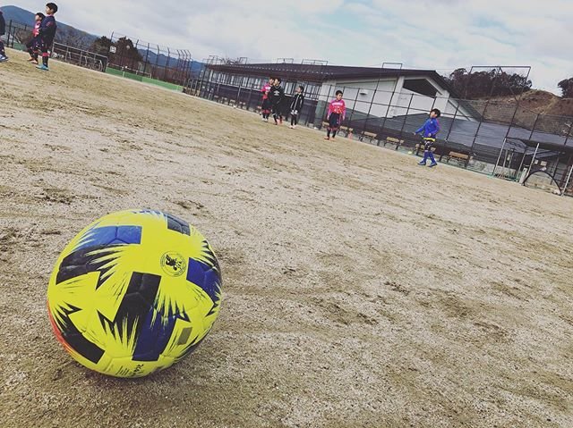 muu-muu on Instagram: “冬休み 11日目 #2020#1月4日#ミラン #14#サッカー#フットサル#小4#U-10#初蹴り#ACグローリア#卒団生＃ララ男#長男がお世話になったチームにお邪魔してきました#今年も宜しくお願いします” (100667)