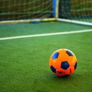 フットサル大会〜フットファミリー〜 on Instagram: “【予告】 ◾︎3月『10万円総取り』のフットサル大会を開催します ◾︎@東京 ◾︎強さは問いません ◾︎参加チーム25チーム ◾︎参加費15000円 ◾︎試合数補償あり ◾︎参加希望チームはDMまでお願いします…” (100669)