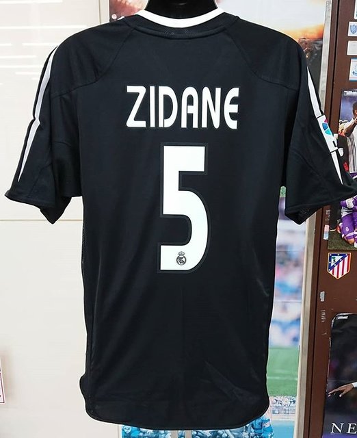 ドンバロン @donvalon on Instagram: “#レアルマドリード #2003_2004  #ジダン #アウェイ #realmadrid #realmadridcf #real #realmadridfamily #realmadridfc #zidane #vintagejersey #vintage…” (100802)