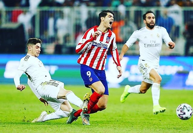 Best football instagram on Instagram: “Фол Федерико Вальверде, спасший Реал на последних минутах экстра тайма от верного гола.  #realmadrid #atletico #supercopa2020 #spain…” (101604)