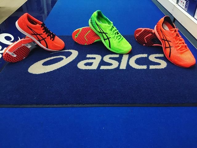 オオミヤスポーツ on Instagram: “. asicsマラソンシューズのご紹介?? ◎ソーティマジックRP5 ◎ソーティマジックLT2 陸上部だけでなく、野球部にも大人気のソーティマジックRP5が12月に入荷してきています?? 特徴的な着地感と優れたグリップ力‼︎スピードランナーにもオススメです?‍♂️?‍♀️?…” (102147)