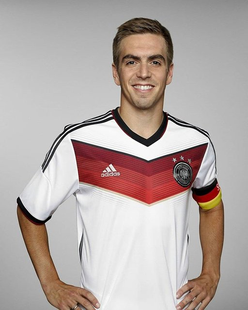 Old football on Instagram: “Philipp Lahm . ?Bayern Munich? Games  332 Goals  12 . ?⚬Germany⚬? 113 (5) . . . . #philipplahm #lahmacun  #lahm  #germany?? #bayernmunich…” (103671)