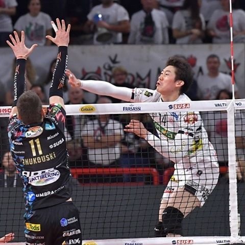 Yuki-Ishikawa Fan on Instagram: “. . コッパ・イタリアA1 Perugia-Padova . Padovaスタメン S：Travica OP：Hernandez OH：Ishikawa・Barnes MB：Polo・Volpato L：Danani . ポロ選手スタメン出場されてましたね。良かった?…” (105173)
