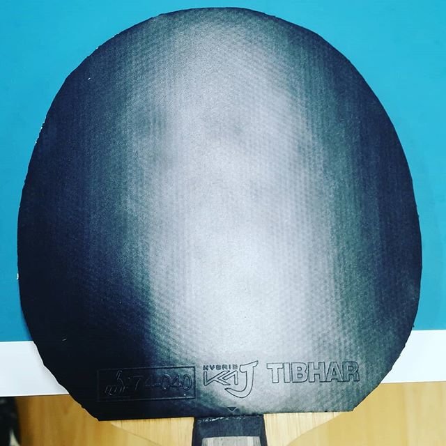tk on Instagram: “ティバーの粘着テンションラバー「k1J」は賛否が別れるラバーかなぁ～良く言えばまさにテンションラバーと粘着ラバーのど真ん中はラバー！！悪く言えば「これだったら回転系テンションラバーで良くね？」とか「キョヒョウターボオレンジとかで良くね？」って言えちゃうところ。…” (106139)