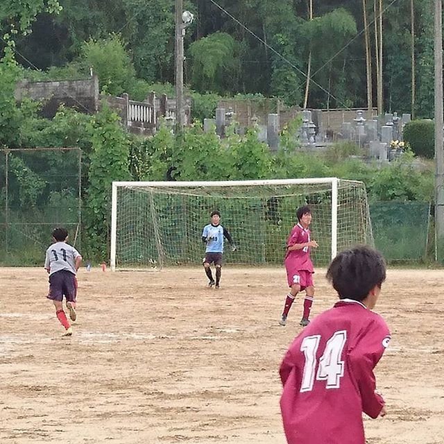 牧野宏平 on Instagram: “久御山BVS福知山#久御山高校サッカー部#親バカ二人で#福知山までノコノコと#ばれないように観戦#ゴールキーパー89#おかげでノビノビ#なんとか無失点#2対0で快勝#高円宮杯U18#松本コーチに感謝#最後の年やりきれよ” (108359)