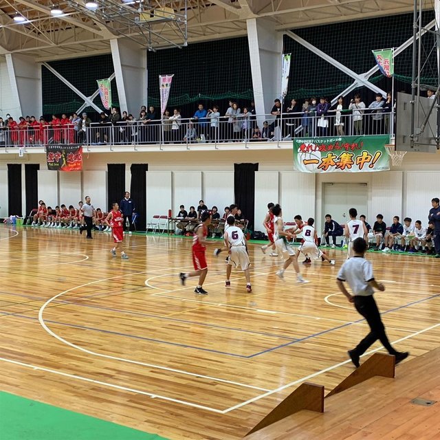 Akira Matsuhashi on Instagram: “久慈地区中総体バスケットボール競技終了。最終日も審判を担当しました。  今大会、特に女子は接戦続きとなり、中学生の伸びの大きさを、改めて実感しました。  男子 1.長内 2.種市 3.久慈、女子 1.久慈 2.大野 3. 長内となり、優勝チームが7月の県大会へ進みます。…” (112145)