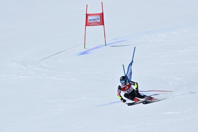 Yasuhiro Kato on Instagram: “Audi FIS アルペンスキーワールドカップ2020 にいがた湯沢苗場大会 男子大回転　優勝　フィリップ・ズブチッチ選手  #2020 #sport #wintersport #alpineskiing #alpineski #naeba2020…” (112531)