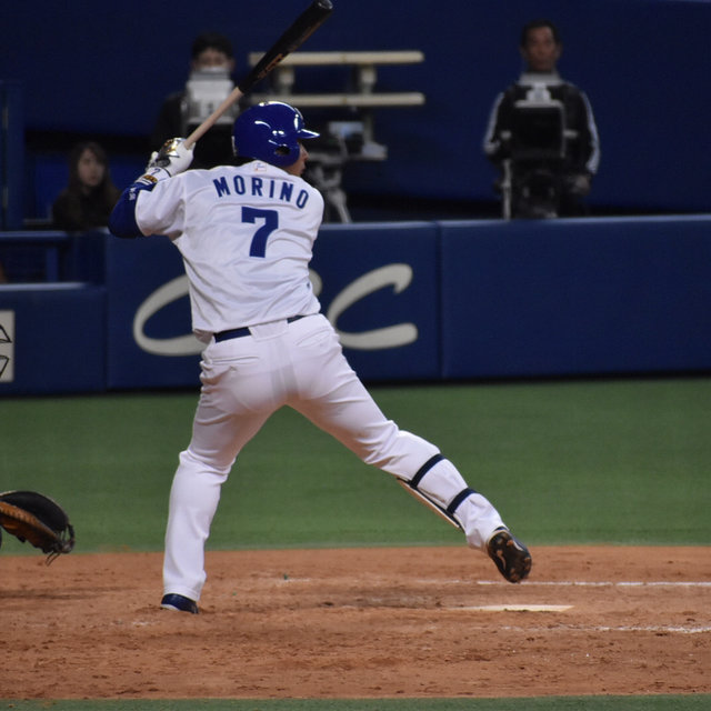 NOBI3 on Instagram: “”時代のヒーロー”森野将彦選手。あえてひと言だけ。「森野だよ、森野！森野が打てば勝つ！」#dragons #森野将彦選手 #時代のヒーロー” (114307)