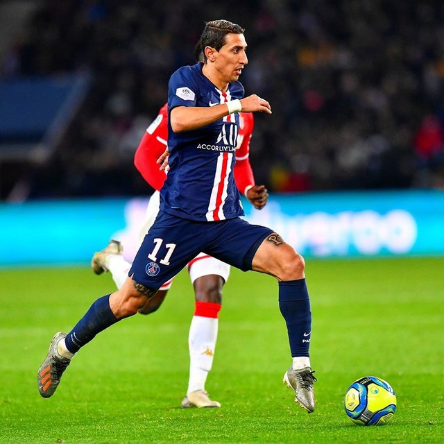 Paris Saint-Germain on Instagram: “? #LOSCPSG . @angeldimariajm « Playing every 3 or 4 days can be difficult but we train hard on the pitch and at the gym to prevent…” (116562)