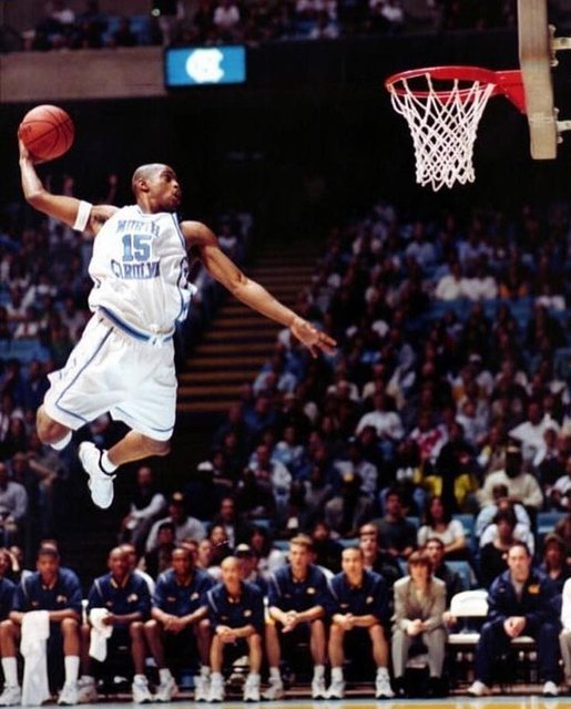 Vince Carter on Instagram: “Fly fly flyyy #HALFMAN @vincecarter15_official ? ? ? #basketball#basket#basketball?…” (118382)