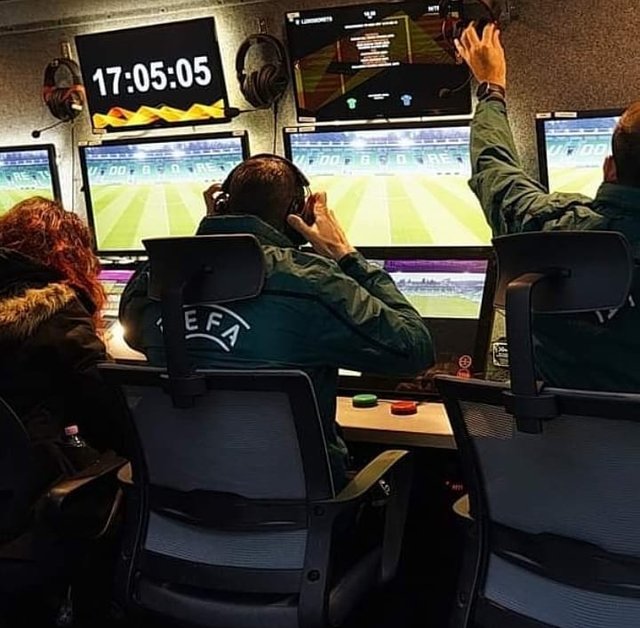 ⚽??4-4-2??⚽ on Instagram: “VAR дебютира в България???” (120374)
