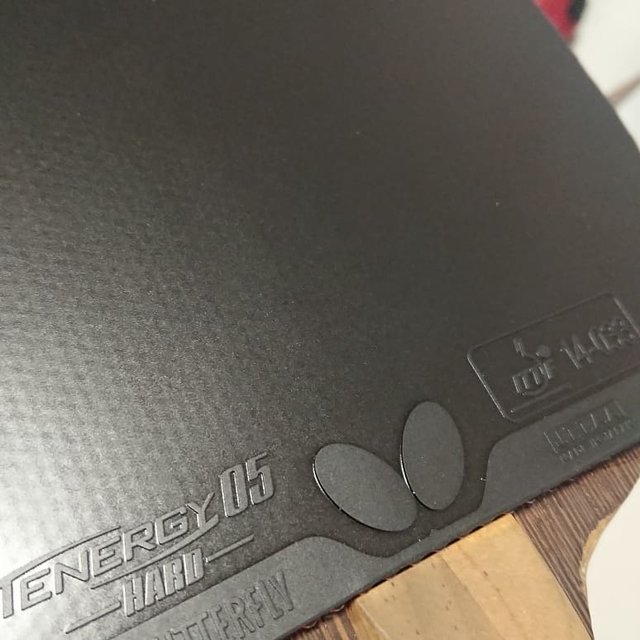 こうき on Instagram: “メルカリで売上余ってたからテナジー05ハード購入してみた! スペアのハッドロウVRに貼った!  #卓球 #テナジー05ハード  #テナジー #テナジー05 #バタフライ #ハッドロウ #ハッドロウVR #BOB #ボンバード #ボンバード薄 #WRM #ワールドラバーマーケット…” (120423)
