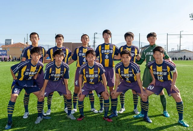 山梨県高校サッカー応援写真部 on Instagram: “2020年2月2日 令和元年度県下高校サッカー新人大会 準決勝 日本航空高vs山梨学院高 0-1 (0-0/0-1)#日本航空高校サッカー部 #山梨学院高校サッカー部 #山梨県高校サッカー新人大会 #山梨県高校サッカー” (120701)