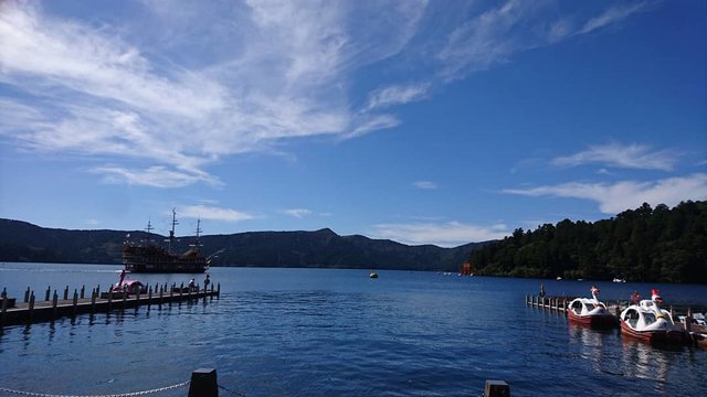 ? on Instagram: “#箱根 #箱根港 #海賊船 #芦ノ湖 #Hakone #pirateship #lakeashinoko” (121387)
