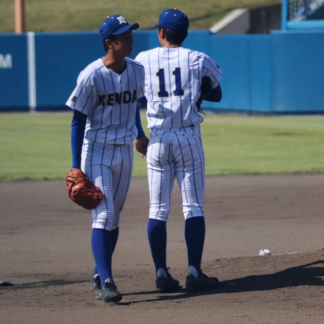 89picgrm on Instagram: “・・#球児達の栄光を1枚に #高校野球#秋季大会#群馬県大会#一眼#ファインダー越しの私の世界 #健大高崎#投手交代#ピッチャー#3位決定戦” (121451)