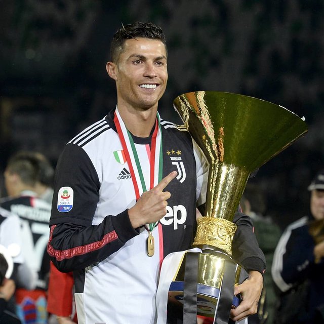 Juventus Football Club on Instagram: “? First Serie A title for Serie A MVP of the season.” (121643)