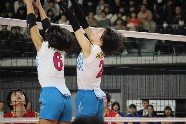 ?????? on Instagram: “・ブローック?・1.11 vs古川学園・#共栄学園 #付欣田 さん#菊地真結 さん#春高バレー #春の高校バレー #春高バレー2020” (121670)