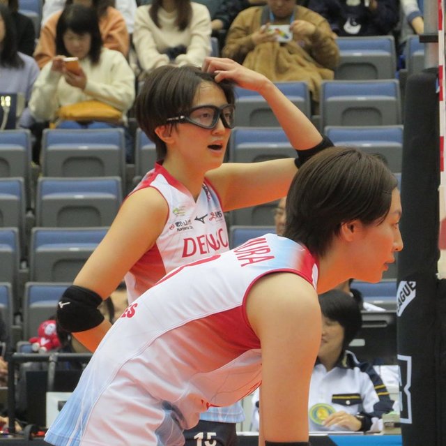 ?女子Vリーグ&石井優希選手応援垢? on Instagram: “レイさん&マイさん?  2019(令和元年)/11/09 2019-20 V.LEAGUE DIVISION1 WOMEN プレミアカンファレンス ヴィクトリーナ姫路×デンソーエアリービーズ(グリーンアリーナ神戸)  #デンソーエアリービーズ #鍋谷友理枝  #奥村麻依…” (122629)
