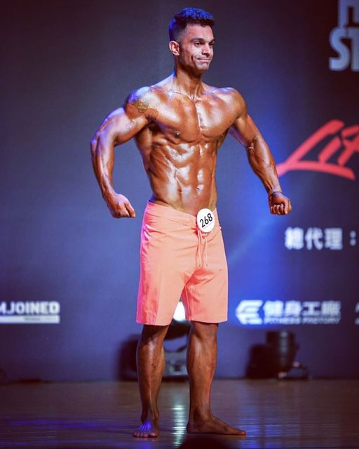 @mohamadrezakhanbabaie on Instagram: “مكمل اچ ام بي با كاهش ميزان تجزيه ماهيچه بعد از تمرين به فرايند رشد ماهيچه كمك ميكند در صورت استفاده ميتوانيد به مزاياي زير دست يابيد :…” (123318)