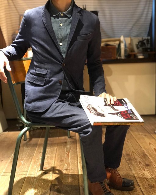 JAPANBLUEJEANS_KOJIMA on Instagram: “. 【シンデニムセットアップ】  皆さまこんにちは?深澤です?  本日は、色落ちしにくい”シンデニム”を使ったセットアップをご紹介！ 上はテーラードジャケット、下はイージーパンツになっております。  カチッとした服装が苦手なのですが、ストレッチが入っているので、…” (123595)