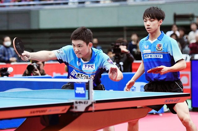 卓球レポート（バタフライ） on Instagram: “#全日本卓球 男子ダブルス  木造／張本の若手ペアが水谷／大島を準決勝で破り、連覇を阻止。決勝では松山／高見を大接戦の末にマッチポイントをしのいで初優勝を果たした。 ■男子ダブルスベスト8 1　木造勇人・張本智和（愛知工業大・JOCエリートアカデミー／愛知・東京）…” (127845)