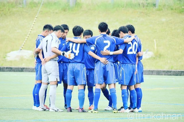 石原上嗣 on Instagram: “あと2つ頑張れ⚽応援してます?#玉野光南高校サッカー部 #玉野光南OB #高校サッカー #サッカー仲間 #サッカーのある週末 #サッカー好き #青春#頑張れ” (128432)