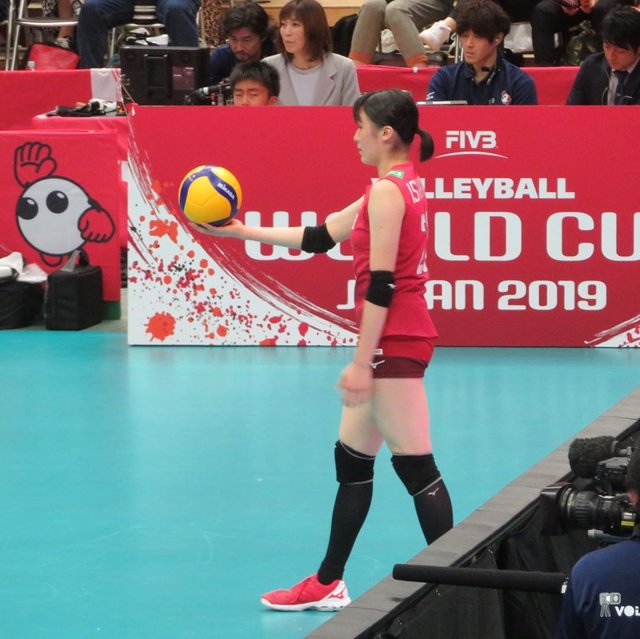 ?女子Vリーグ&石井優希選手応援垢? on Instagram: “サーブ構える真佑ちゃん?  2019(令和元年)/09/29 ワールドカップバレー2019 日本×オランダ(丸善インテックアリーナ大阪)  #火の鳥NIPPON #石川真佑 #いしかわまゆ #東レアローズ #ワールドカップバレー #ワールドカップバレー2019…” (128834)