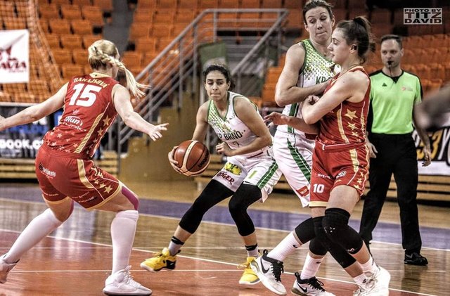 Reem Moussa | Basketball on Instagram: “Whats the read?? ??..#pickandroll #pickandrollaction” (129045)