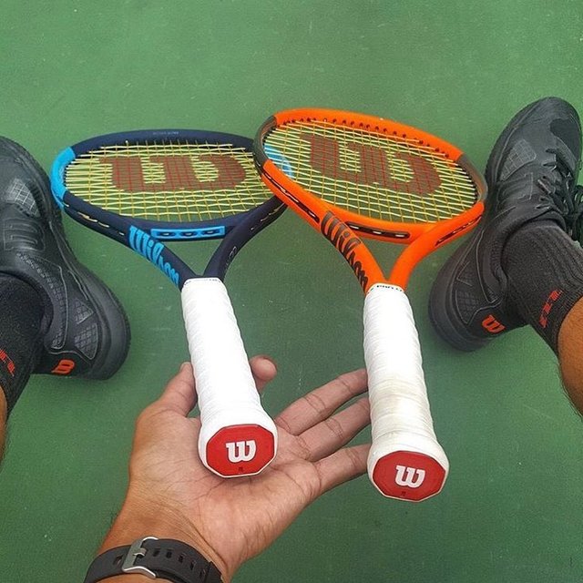 Wilson Tennis on Instagram: “Left or right??: @coachchristrizzy” (129094)