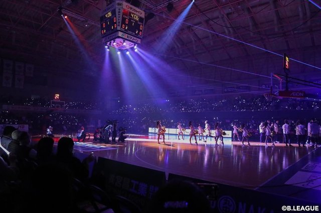 B.LEAGUE（Bリーグ） on Instagram: “.﻿ ﻿ 【?突然ですが問題です?】﻿ ﻿ 非日常を味わうことの出来るアリーナ?﻿ ﻿ ／﻿ ?こちらはどこのアリーナで﻿ 撮られた写真でしょうか❓? ＼﻿ ﻿ ?解答はコメント欄へ?﻿ ﻿ .﻿ ﻿ #おうち時間 #問題 #クイズ #アリーナ #非日常 #非日常空間…” (129469)