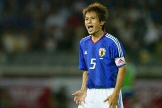 100人フットサルへ〜Regend Futsal〜 on Instagram: “【歴代日本代表ベスト50企画】  41人目 宮本恒靖  個人的に日本代表の キャプテンといえば？ なら、宮本かな！ 頭いい、かっこいい、インテリ オシャレ！ フラット3を巧みに操って 身体能力をカバーする そのセンスもすごい！ 宮本に身体能力があれば、、…” (134443)