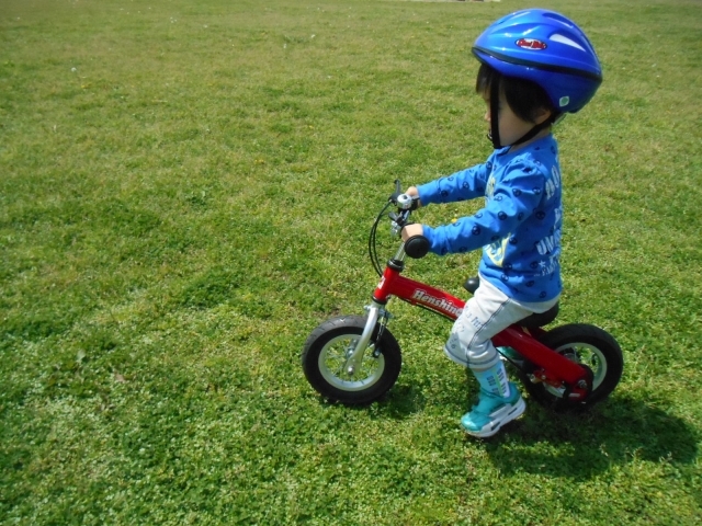 おしゃれな子供用の自転車ヘルメット10選！キッズにも可愛さと安全性の両方が欲しい