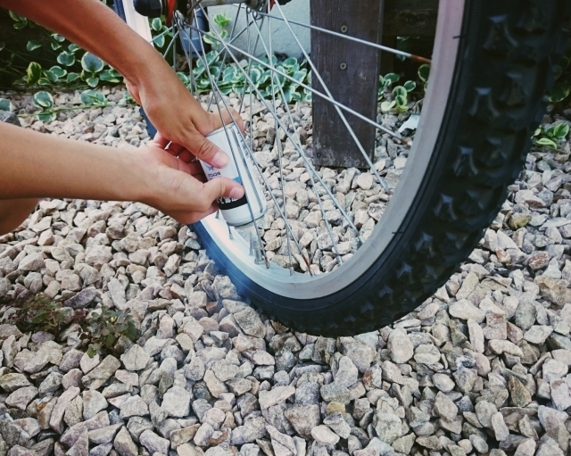 ダイソーの100円で買える自転車の空気入れが便利！セリア・キャンドゥの商品より使いやすい？