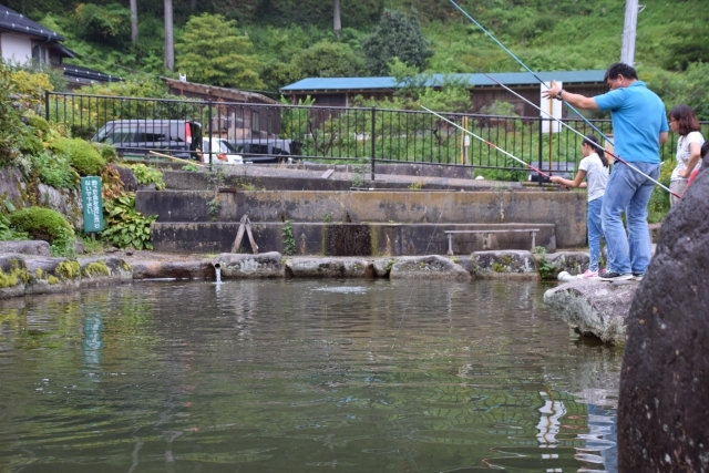 奥多摩の釣り堀6選！都心から2時間で自然を見ながら釣りを楽しもう