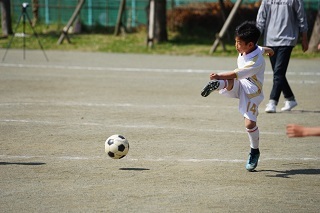 サッカーパスの種類7選と上達するためのコツとは？